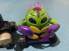 RUMBLE ROBOT Lot Of 2 Battle Bot Mix Team Fight Toy No Remote Turns On And sound