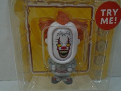 2026 CULTURE FLY FLIP EMS!–IT CHAPTER TWO–3″ PENNYWISE FIGURE (NEW)