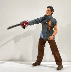 Evil Dead 2 Hero Ash With Chainsaw Clothed Action Figure NECA Reel Toys 2014
