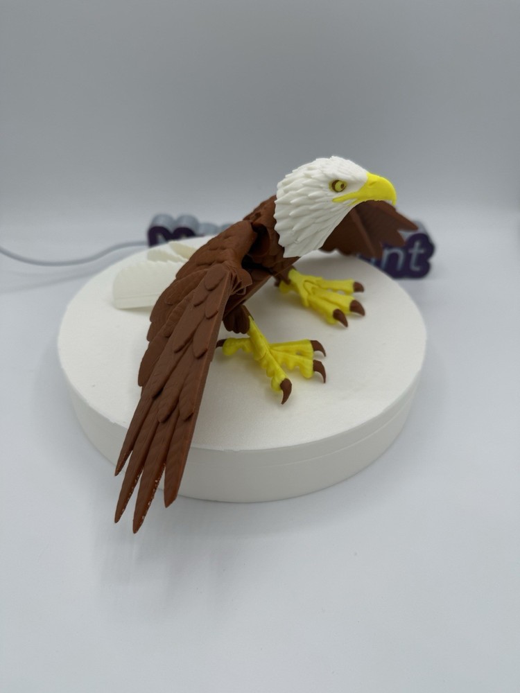 3D Printed Bald Eagle lifelike Animals Articulated Collectable Toy Gift,brown