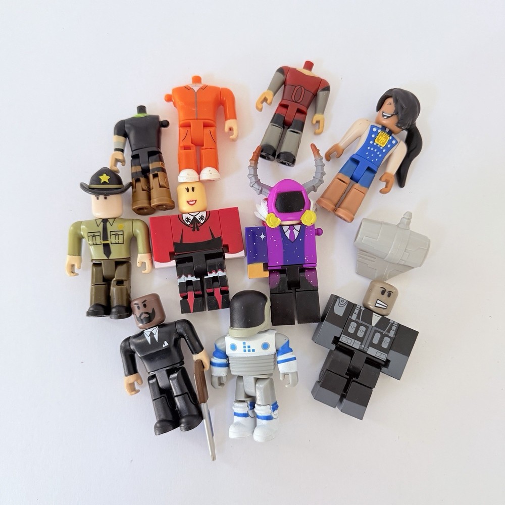 R0BL0X Toys Action Figures Lot Of 10 Figures Police Astronaut Superhero
