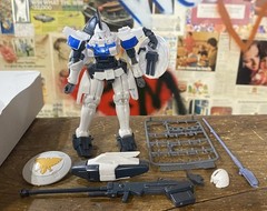 Vintage 1996 Tallgeese II Gundam Model Kit 1/144 Mobile Suit OZ-00MS2 Bandai