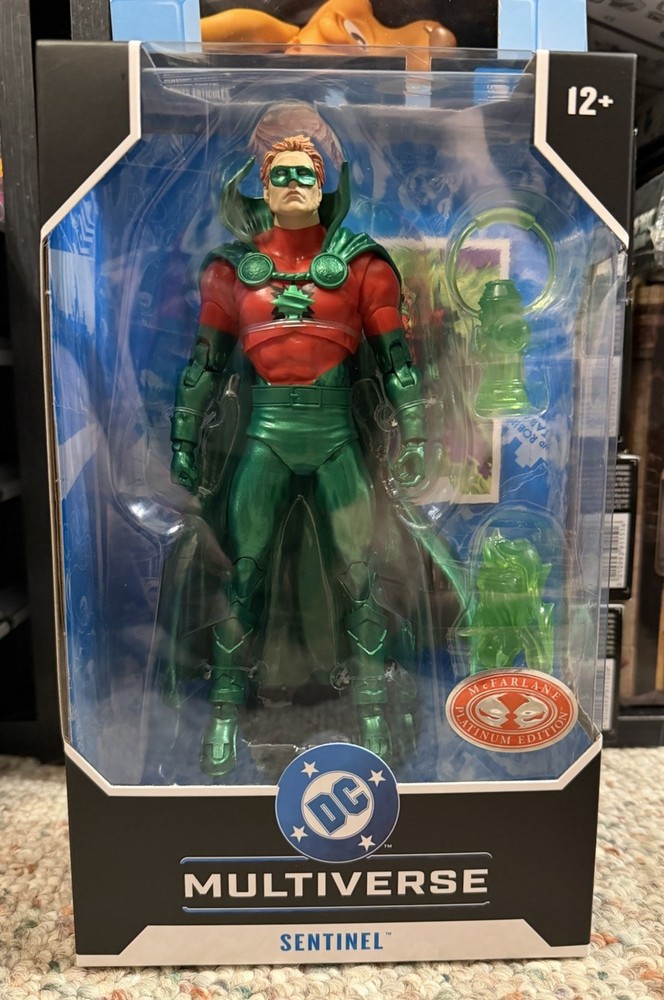 MCFARLANE DC MULTIVERSE PLATINUM EDITION GREEN LANTERN SENTINEL!