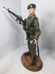 1/6 DRAGON JOHN WAYNE COL. MIKE KIRBY GREEN BERETS VIETNAM MOVIE M-16 COLT 1911