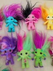 The Zelfs Trolls Figures Huge Lot – 10 Minis, 12 Small, & 1 Medium = 23 Total
