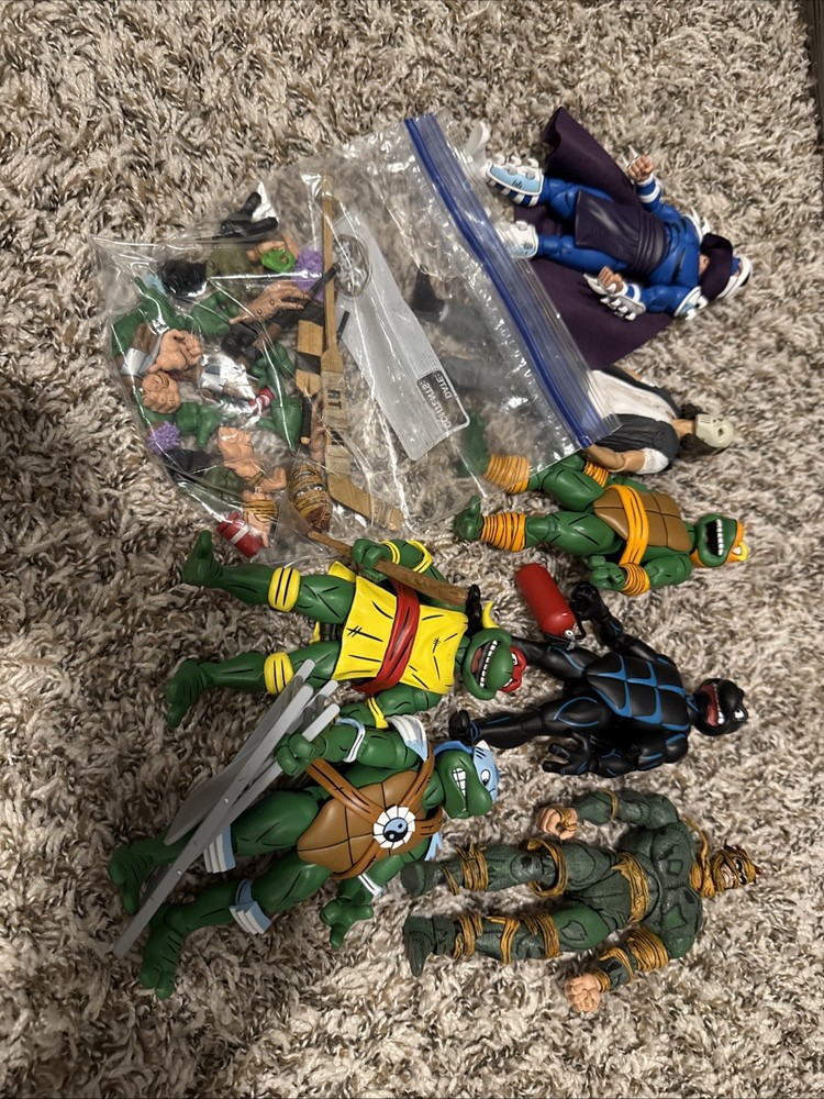 Neca TMNT lot If 7 Action Figures. Come With Some Of There Accessories See Pics