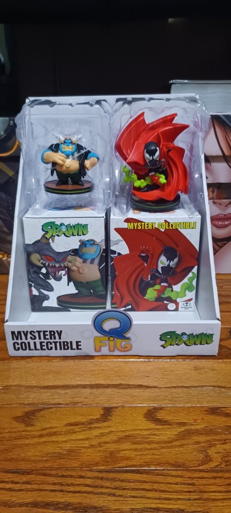 Spawn/Q-fig Vinyl Figures With DisplayCase Of Spawn & Clown Mcfarlane Toys Qfig