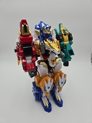 Dino Core Evolution 2 Mega D-Fighter Ultimate King Dino Transforming 4 In 1 Set