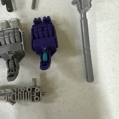 Transformers Extra Accessories – Combiner Hands, Weapons, Etc