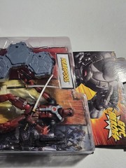 Marvel Legends Epic Heroes Deadpool Red Action Figure