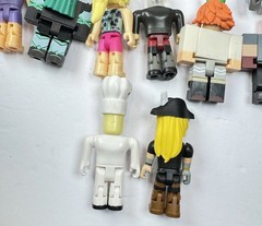 Roblox Lot 15 Mini Figures Heroes Apocalypse Rising Pizza Place Shark Bite