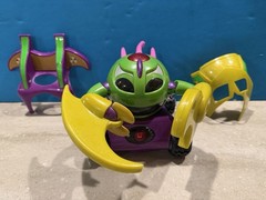 RUMBLE ROBOT Lot Of 2 Battle Bot Mix Team Fight Toy No Remote Turns On And sound