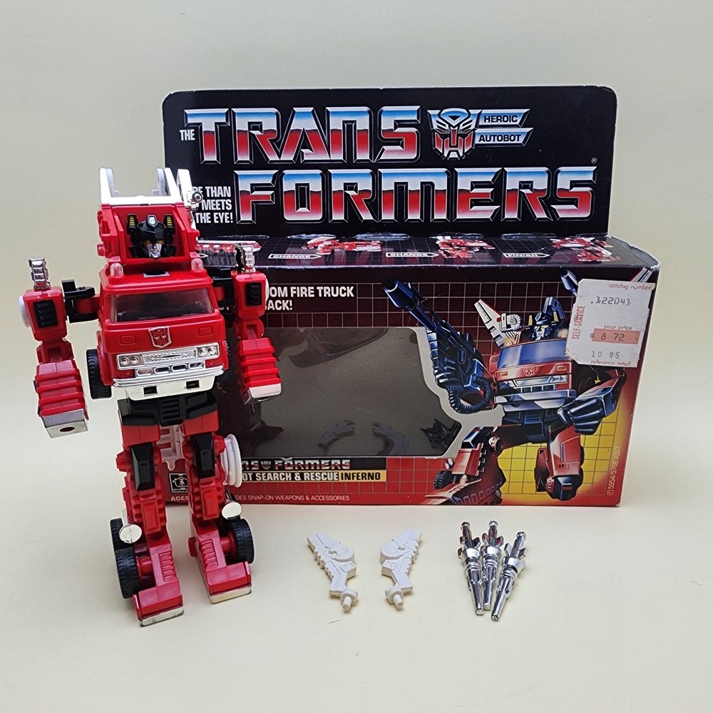 TRANSFORMERS G1 (Vintage 1985) INFERNO Fire Truck w ACCESSORIES & BOX