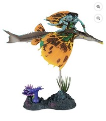 McFarlane Toys Avatar Tonowari Skimwing Boxed Glow in the Dark Action Figure Set
