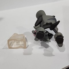 Pokemon Scale World 3.5″ 1:20 Scale Obstagoon Tachifusaguma Mini Figure Galar