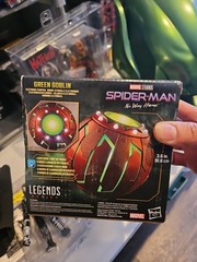 Marvel Legends Spider-Man NWH Green Goblin Premium Helmet + Pumpkin Bomb