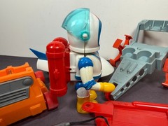 Vintage 1968 BILLY BLASTOFF Space Scout Set Action Figure Set Eldon NOT WORKING