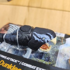 Jurassic World Survival Strike Attack Dunkleosteus Action Figures