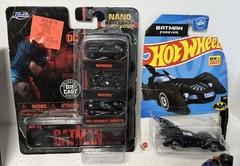 Batman Collector Merchandise Lot Mixed Products Hotwheels Landyard Figurines