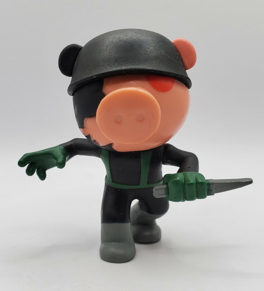 Piggy Roblox Series 1 OUTPOST SOLDIER 2.5″ Figure (From 4 Pack)