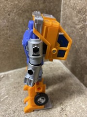 Transformers War for Cybertron Kingdom Huffer Figure