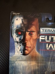 Terminator 2 – “Future War: Hidden Power” – Kenner 1992 Sealed A3