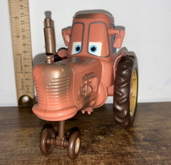 2005 Disney – Pixar | Cars | Tip & Toot Tipping Tractor | SOUND NOT WORKING READ