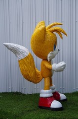 Life Size Tails The Fox Ultra-Processed Seamless Figure 24” Tall