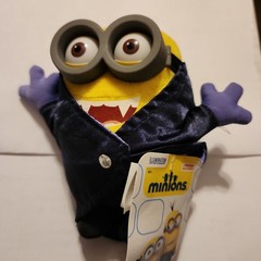Minions Gone Batty Minion Plush Stuffed Toy 5″ NWT