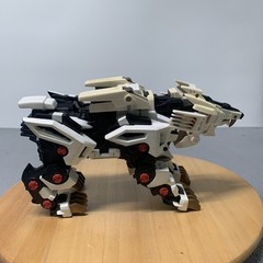 Tomy Zoids WHITE LIGER ZERO Robot Figure 2002 HASBRO Incomplete