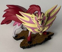 Pokemon Shiny Zamazenta Crown Zenith Premium Figure 2 Inches Tall 2023 Nintendo