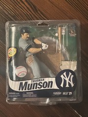 THURMAN MUNSON MCFARLANE MLB 29 SERIES NEW YORK YANKEES. T-42