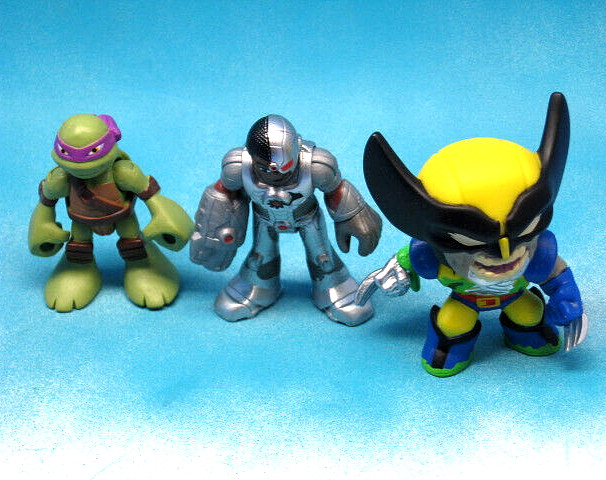 MIXED ACTION FIGURES LOT