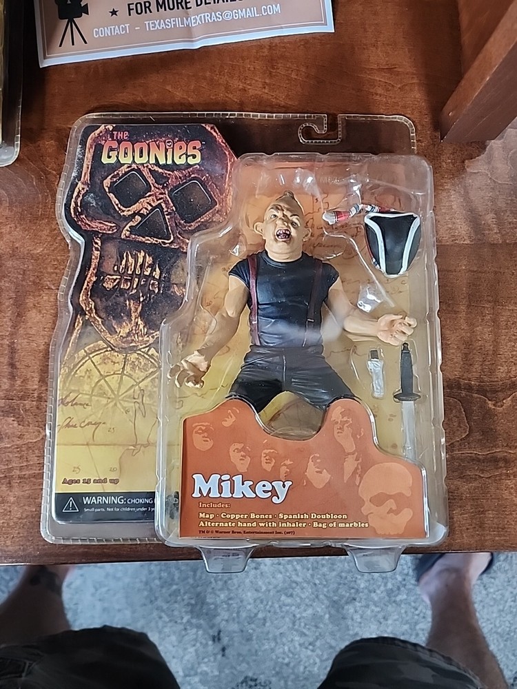 The Goonies Sloth Mezco Toys 2007! – ( RARE ERROR )- RARE ERROR – LOOK Misprint