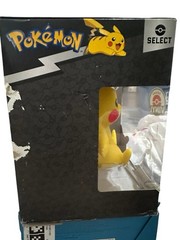 Pokémon Pikachu 8.5in Jazwares Select Series 1 Vinyl Collectible Figure Box Dam