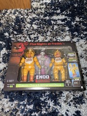 FNAF Five Nights at Freddy’s Jazwares Endo Series Chica & Withered Chica