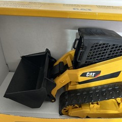 Bruder 1:16 SKID STEER LOADER Caterpillar CAT Sandbox SCOOP Vehicle box 10