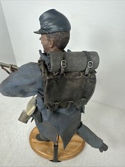 1/6 CUSTOM CIVIL WAR UNION “YANKEE” CHARGING INFANTRYMAN MUSKET + OAK STAND