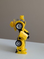 Transformers Legacy United Animated Universe Bumblebee Deluxe Complete Hasbro