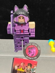 *YOU PICK* NEW OOB Roblox Series 11 with Virtual Item Figure w/ Unscratched Code