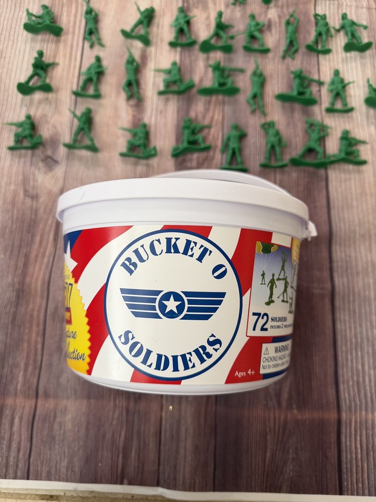 Toy Story Signature Collection BUCKET O SOLDIERS 68/72 Soldiers!