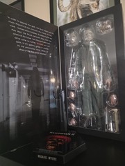 Halloween II Michael Myers 1:6 Scale Figure – Trick Or Treat Studios