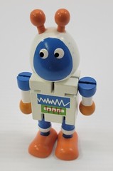*B8) Toysmith Flexi Articulated Wooden Robot Toy Orange Blue White