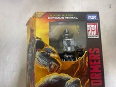 Hasbro Transformers Kingdom War For Cybertron Optimus Primal Voyager Class New