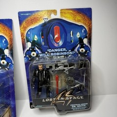 Lost In Space Dr. Smith Figure x 2 – Sabotage Action & Proteus Battle Armor 1997