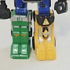 Bandai 1997 Power Rangers 5″ Carranger DX VRV Megazord (READ, wear, incomplete)