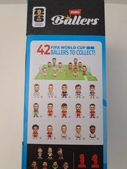 ZURU BALLERS FIFA WORLD CUP FIGURES 2 PACK MYSTERY BALLS NIB