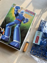 Tetsujin 28 Go 1/144 Scale Robot Figure Articulated Model Kit