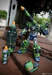 TFC Toys STC-01NB Supreme Techtial Commander Nuclear Blast Version New in Stock
