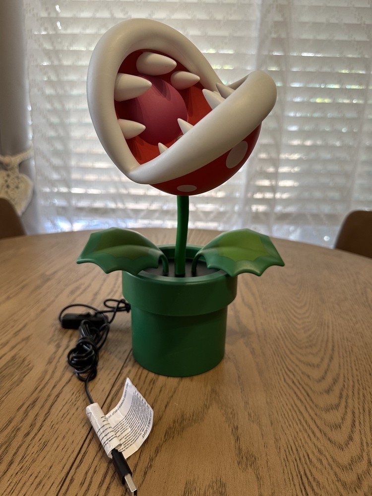 Paladone Super Mario Piranha Plant Posable 12” Lamp